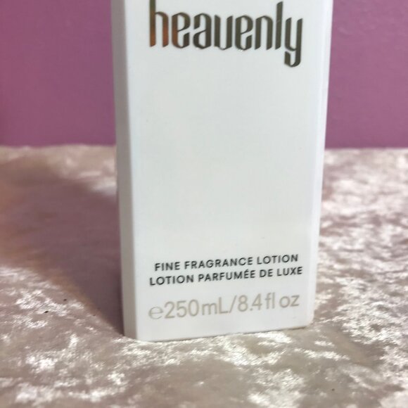 Victoria's Secret Heavenly Body Lotion NEW 250mL/8.4oz Bottle NWT Fine Fragrance - Picture 3 of 6